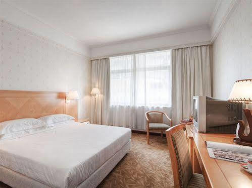 Starway Zhuhai Bihai Hotel Bagian luar foto